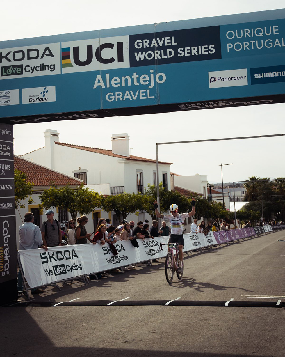 60598bcd5ef4fa759b91ca656f696fec_1762927