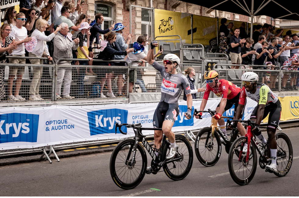 48954bda07e37232376abbd663f0779e_1765871476_4255.jpg 48954bda07e37232376abbd663f0779e_1765871